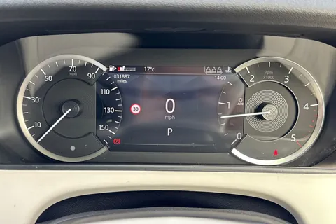 17 of 47 for Land Rover Range Rover Velar 2.0 D200 Velar Edition 5dr