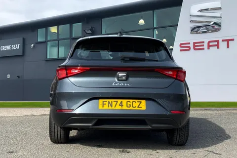 FN74GCZ SEAT Leon 1.5 TSI SE Euro 6 (s/s) 5dr Thumbnail #4