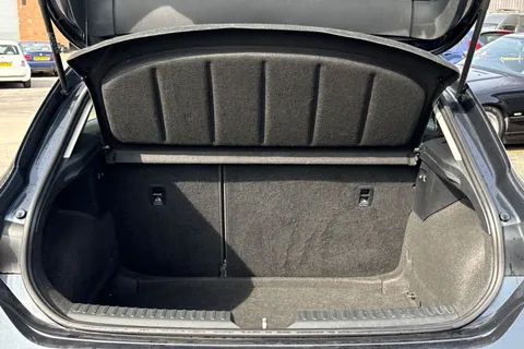 FN74GCZ SEAT Leon 1.5 TSI SE Euro 6 (s/s) 5dr Thumbnail #7