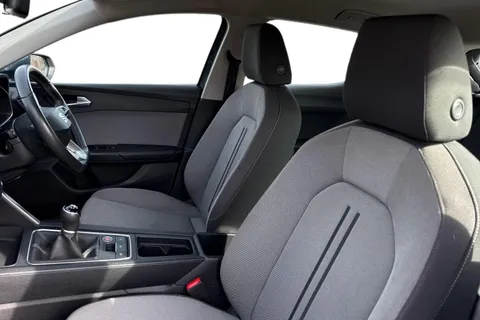 FN74GCZ SEAT Leon 1.5 TSI SE Euro 6 (s/s) 5dr Thumbnail #16