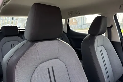 FN74GCZ SEAT Leon 1.5 TSI SE Euro 6 (s/s) 5dr Thumbnail #24