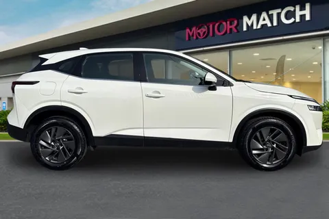 DL73NFD Nissan Qashqai 1.3 DIG-T MHEV Acenta Premium XTRON Euro 6 (s/s) 5dr Thumbnail #4