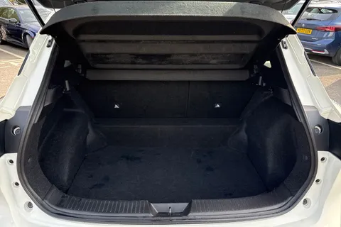 DL73NFD Nissan Qashqai 1.3 DIG-T MHEV Acenta Premium XTRON Euro 6 (s/s) 5dr Thumbnail #11