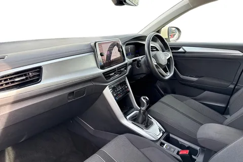 DA23FMK Volkswagen T-Roc 1.5 TSI Life 5dr Thumbnail #15