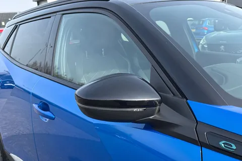 28 of 67 for PEUGEOT e-2008 50kWh GT Premium Auto 5dr