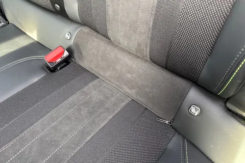 34 of 67 for PEUGEOT e-2008 50kWh GT Premium Auto 5dr