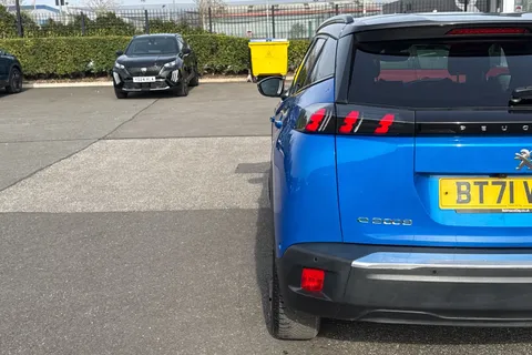 38 of 67 for PEUGEOT e-2008 50kWh GT Premium Auto 5dr