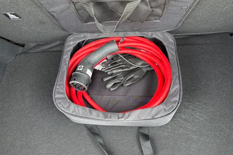 HSZ6222 PEUGEOT e-208 50kWh E-Style Auto 5dr (7.4kW Charger) Thumbnail #26