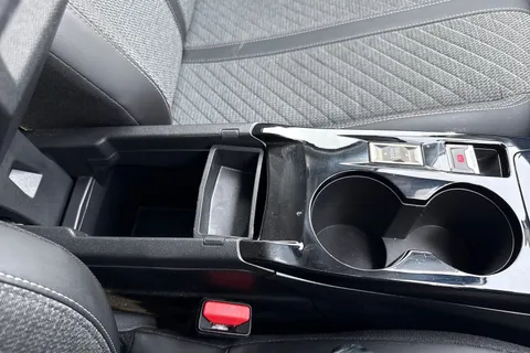 HSZ6222 PEUGEOT e-208 50kWh E-Style Auto 5dr (7.4kW Charger) Thumbnail #62