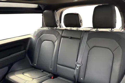 KT73NXV Land Rover Defender 90 3.0 D250 X-Dynamic HSE 3dr Thumbnail #5