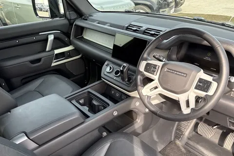 KT73NXV Land Rover Defender 90 3.0 D250 X-Dynamic HSE 3dr Thumbnail #34