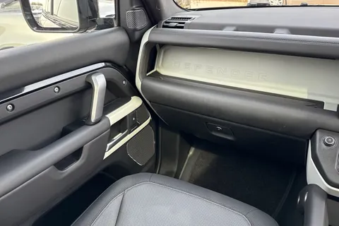 KT73NXV Land Rover Defender 90 3.0 D250 X-Dynamic HSE 3dr Thumbnail #43