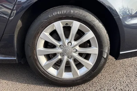 VK66BHJ Audi A6 Saloon 2.0 TDI ultra SE S Tronic Euro 6 (s/s) 4dr Thumbnail #11