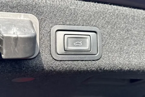 VK66BHJ Audi A6 Saloon 2.0 TDI ultra SE S Tronic Euro 6 (s/s) 4dr Thumbnail #28