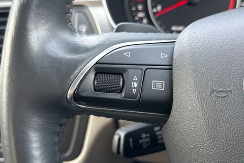 VK66BHJ Audi A6 Saloon 2.0 TDI ultra SE S Tronic Euro 6 (s/s) 4dr Thumbnail #39