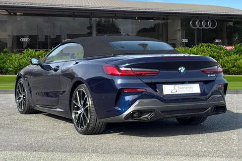 EA21YLZ BMW 8 Series 3.0 840i M Sport Steptronic Euro 6 (s/s) 2dr Thumbnail #3