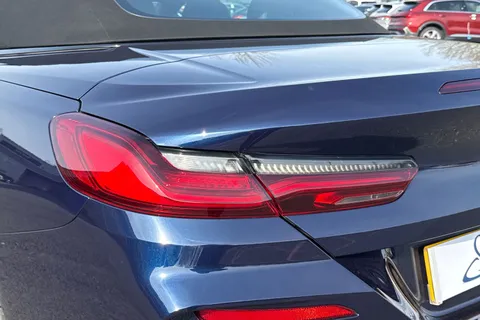 EA21YLZ BMW 8 Series 3.0 840i M Sport Steptronic Euro 6 (s/s) 2dr Thumbnail #8