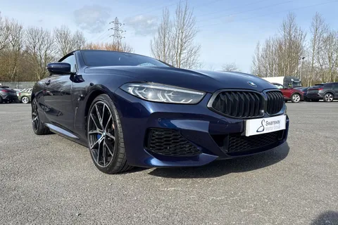 EA21YLZ BMW 8 Series 3.0 840i M Sport Steptronic Euro 6 (s/s) 2dr Thumbnail #28