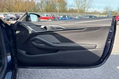 EA21YLZ BMW 8 Series 3.0 840i M Sport Steptronic Euro 6 (s/s) 2dr Thumbnail #42