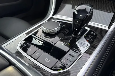 EA21YLZ BMW 8 Series 3.0 840i M Sport Steptronic Euro 6 (s/s) 2dr Thumbnail #46