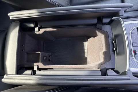 EA21YLZ BMW 8 Series 3.0 840i M Sport Steptronic Euro 6 (s/s) 2dr Thumbnail #47