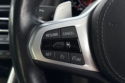 EA21YLZ BMW 8 Series 3.0 840i M Sport Steptronic Euro 6 (s/s) 2dr Thumbnail #48