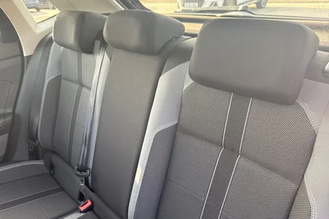 MT25KMO Volkswagen Polo 1.0 TSI Style 5dr **HEATED SEATS + REAR WINDOW TINTS** Thumbnail #19