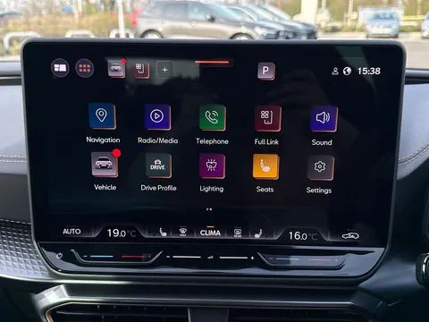 KR74UWG CUPRA Leon 2.0 TSI 300 VZ2 5dr DSG Thumbnail #11