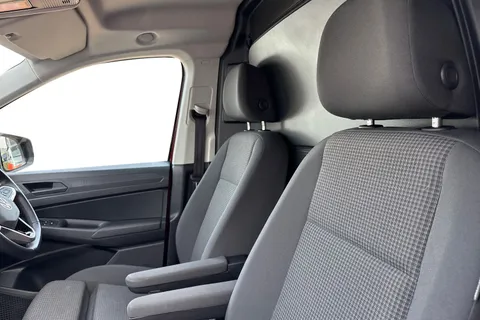 BV25RZX Volkswagen Caddy 2.0 TDI 102PS Commerce Pro Van [Tech Pack] Thumbnail #15