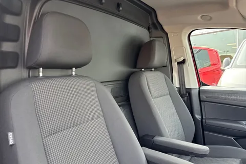BV25RZX Volkswagen Caddy 2.0 TDI 102PS Commerce Pro Van [Tech Pack] Thumbnail #23