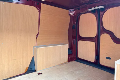 BV25RZX Volkswagen Caddy 2.0 TDI 102PS Commerce Pro Van [Tech Pack] Thumbnail #26