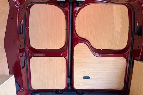 BV25RZX Volkswagen Caddy 2.0 TDI 102PS Commerce Pro Van [Tech Pack] Thumbnail #28