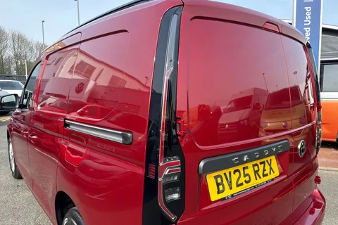 BV25RZX Volkswagen Caddy 2.0 TDI 102PS Commerce Pro Van [Tech Pack] Thumbnail #42