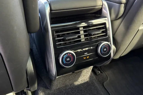 KP24CGY Land Rover Range Rover 3.0 D300 HSE 5dr Thumbnail #20