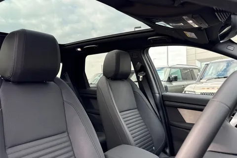 DU75XSC Land Rover Discovery Sport 2.0 D200 Dynamic SE 5dr Thumbnail #22