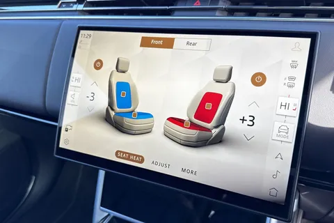 KP24CGY Land Rover Range Rover 3.0 D300 HSE 5dr Thumbnail #24