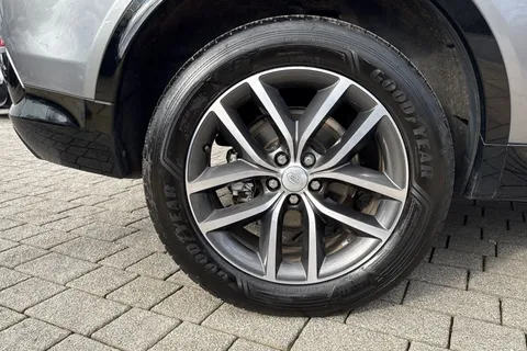 DU75XSC Land Rover Discovery Sport 2.0 D200 Dynamic SE 5dr Thumbnail #36