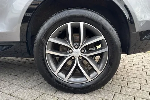 DU75XSC Land Rover Discovery Sport 2.0 D200 Dynamic SE 5dr Thumbnail #39