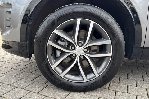 DU75XSC Land Rover Discovery Sport 2.0 D200 Dynamic SE 5dr Thumbnail #40