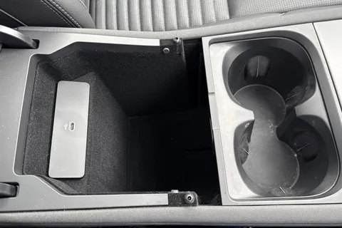 DU75XSC Land Rover Discovery Sport 2.0 D200 Dynamic SE 5dr Thumbnail #50