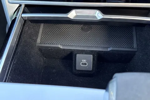 KP24CGY Land Rover Range Rover 3.0 D300 HSE 5dr Thumbnail #51