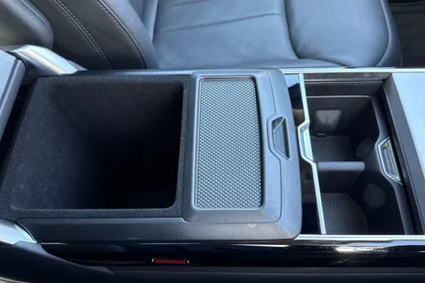 KP24CGY Land Rover Range Rover 3.0 D300 HSE 5dr Thumbnail #52