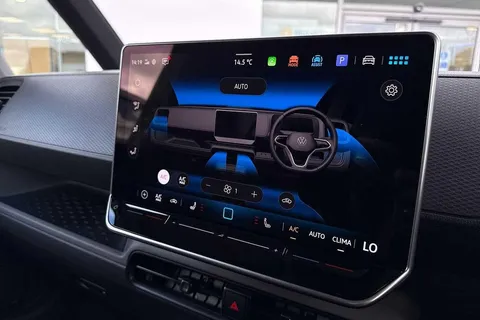 BV26OOF Volkswagen Id. Buzz Cargo 340ps Commerce Plus 79kWh Auto 4Motion 4X4 Thumbnail #18