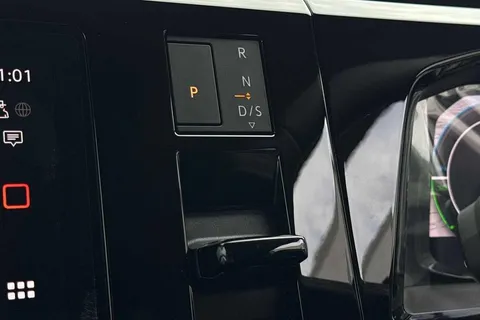 19 of 65 for Volkswagen California 1.5 eHybrid 245ps 4Motion DSG