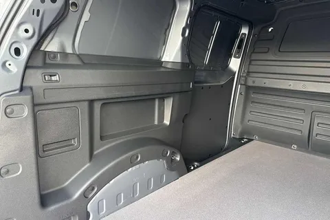 BV26OOF Volkswagen Id. Buzz Cargo 340ps Commerce Plus 79kWh Auto 4Motion 4X4 Thumbnail #33