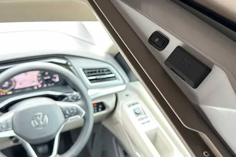 59 of 65 for Volkswagen California 1.5 eHybrid 245ps 4Motion DSG