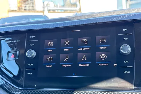 DE22UUH Volkswagen Taigo 1.0 TSI 110 Life 5dr Thumbnail #17