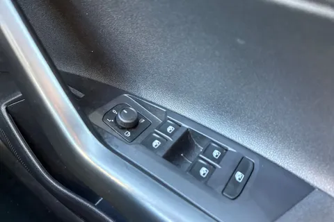 DE22UUH Volkswagen Taigo 1.0 TSI 110 Life 5dr Thumbnail #25