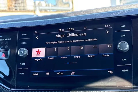 DE22UUH Volkswagen Taigo 1.0 TSI 110 Life 5dr Thumbnail #27