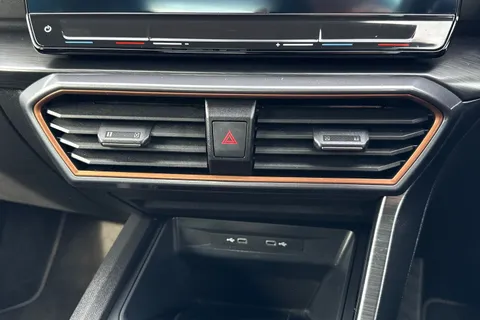 DT73ZNX CUPRA Formentor 1.5 TSI V2 DSG Euro 6 (s/s) 5dr Thumbnail #22